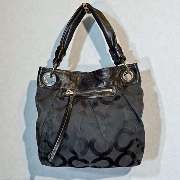Coach Handbags - Vintage Coach Parker Signsture Op Art Shoulder Bag-13420